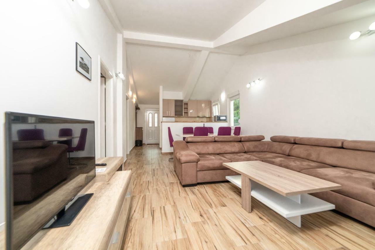 Appartement Center 2 *