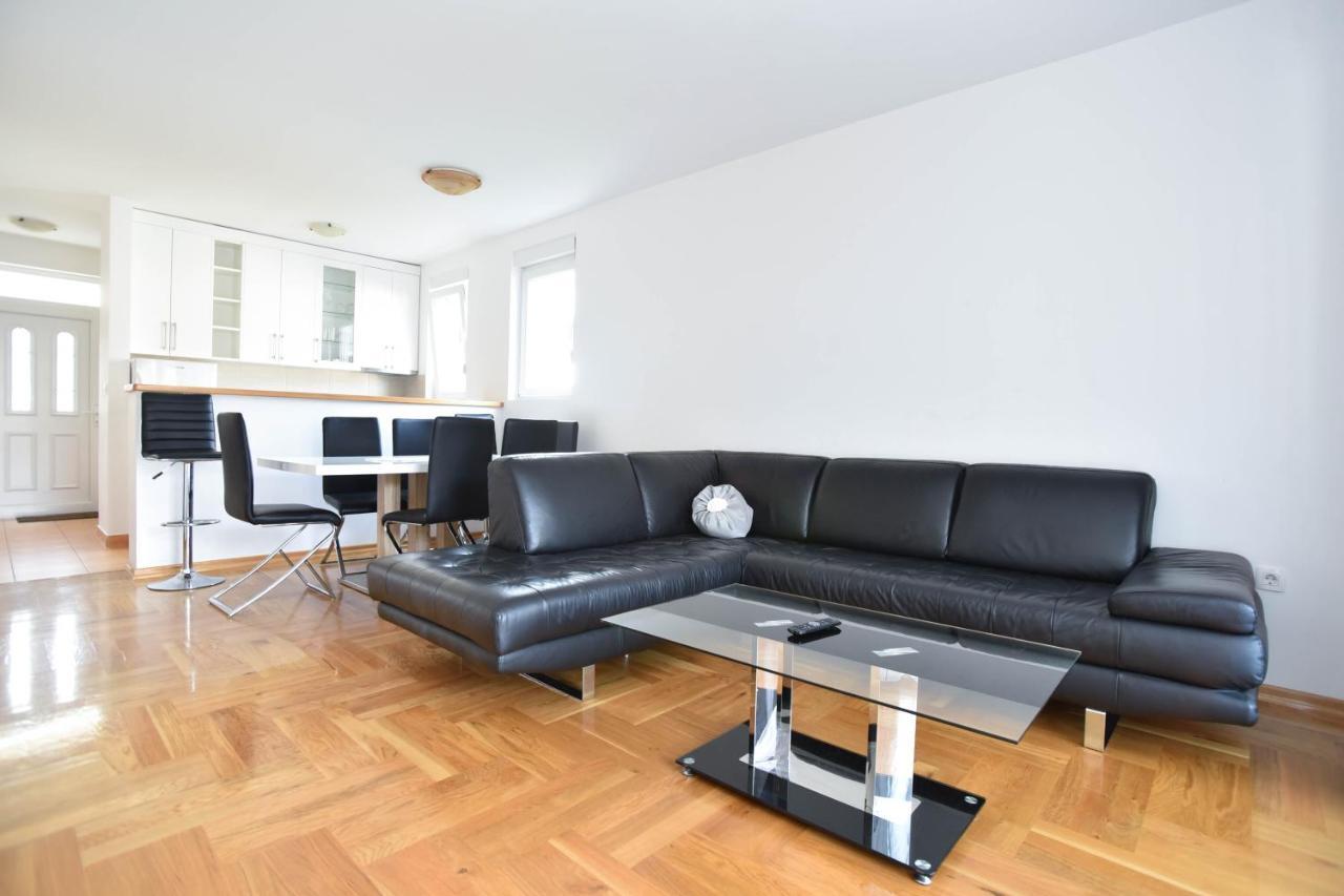 Center 2 Appartement Budva